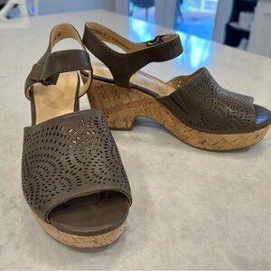 Clark’s New without Box Maritsa Nila Brown Platform Sandals 7M